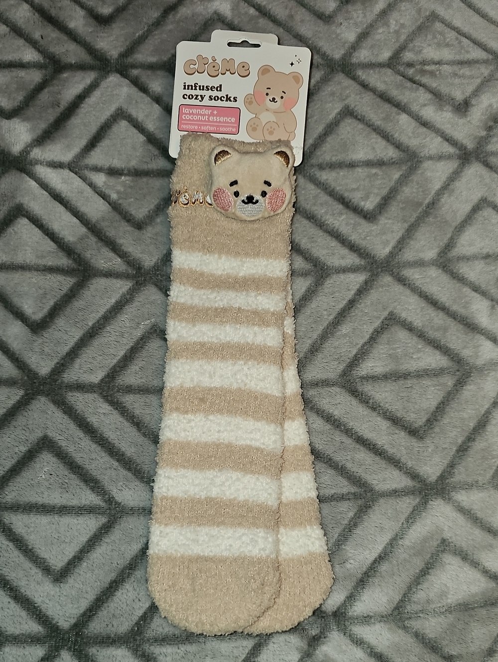 The Creme Shop Infused Cozy Socks. New With Tags. Women's Size 5-11.